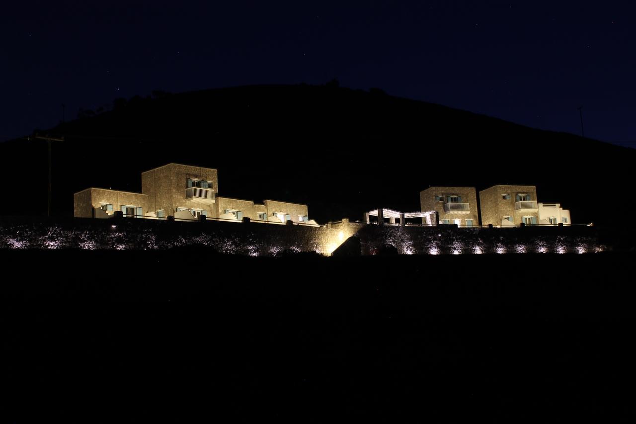 Milo Milo Suites Mandrakia エクステリア 写真