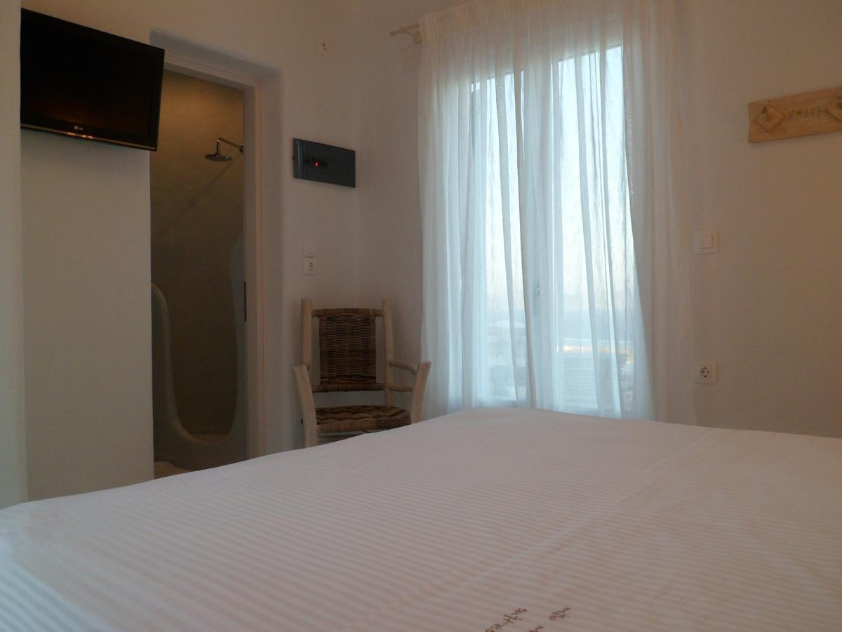 Milo Milo Suites Mandrakia エクステリア 写真