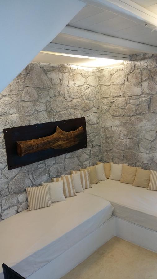 Milo Milo Suites Mandrakia エクステリア 写真